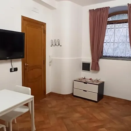 شقة Allafontanina مينوري